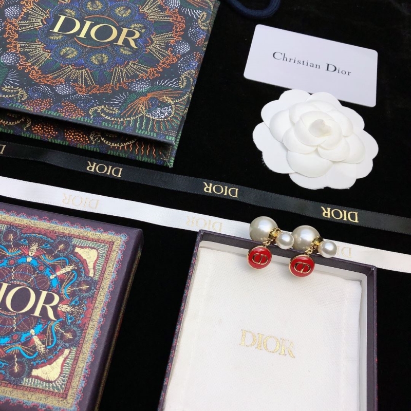chr1st1an D10r earrings